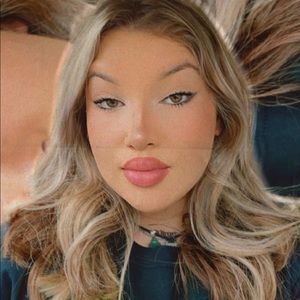 Meet your Posher, Jade